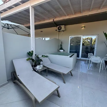 Marev Nature & Luxury Suites -Private Jacuzzi Ialysos (Rhodes)